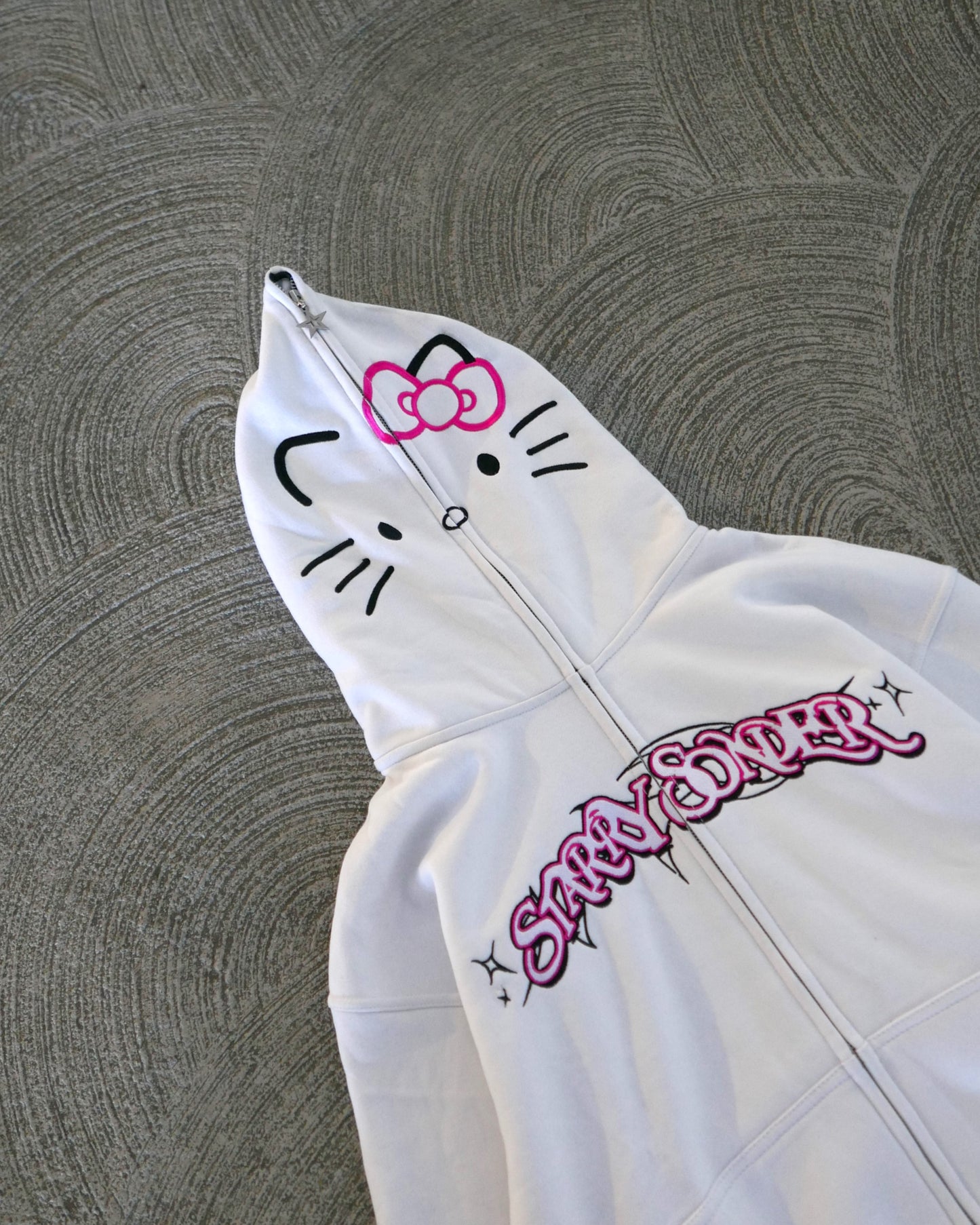 Kitty Full-Zip in White